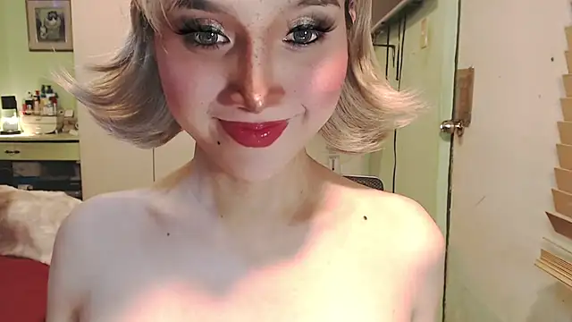 Pokazy przed kamerką – Ezradeliciosa