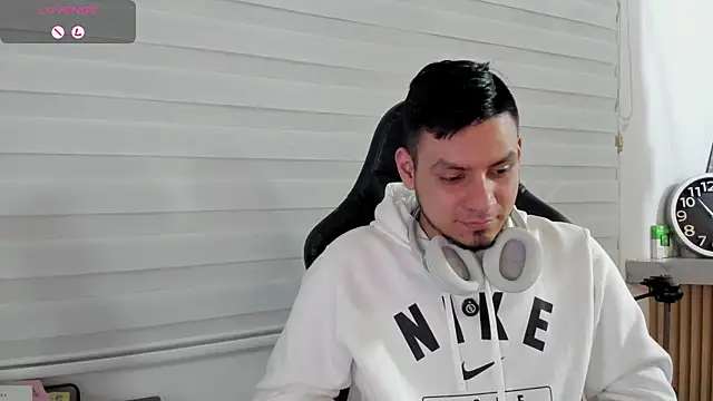 Rick_Adams Live XXX-chat