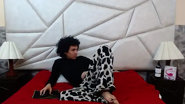 Nyx_and_Arian's Webcam Show