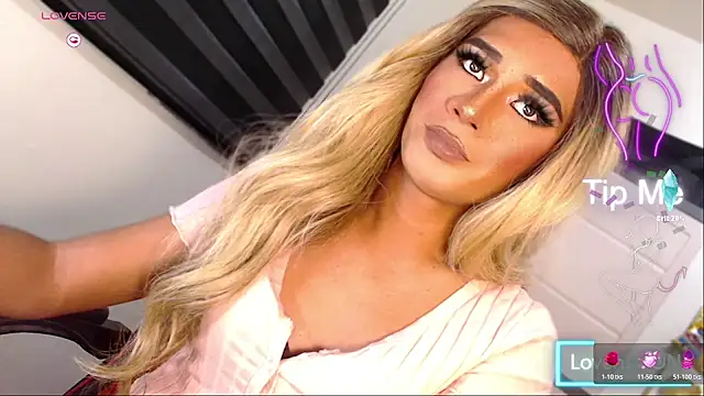 SissifyWithMeのウェブカメラショー