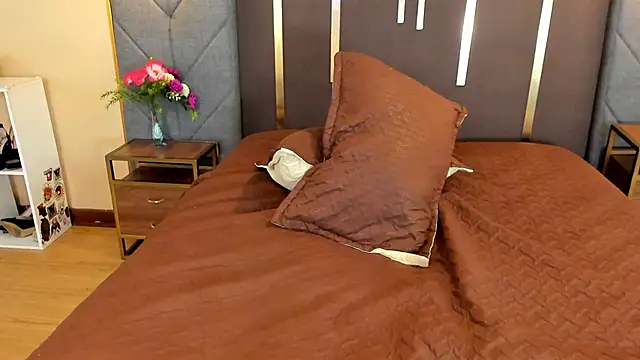 XXX chat uživo modela OliviGrace