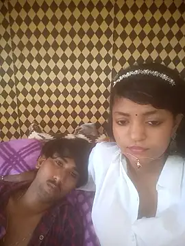 Freakingromance webcam show