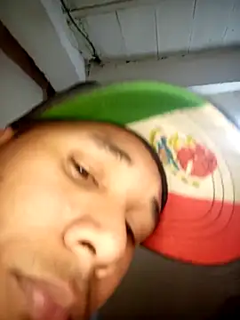 Show de sexy-athletic-guy na webcam