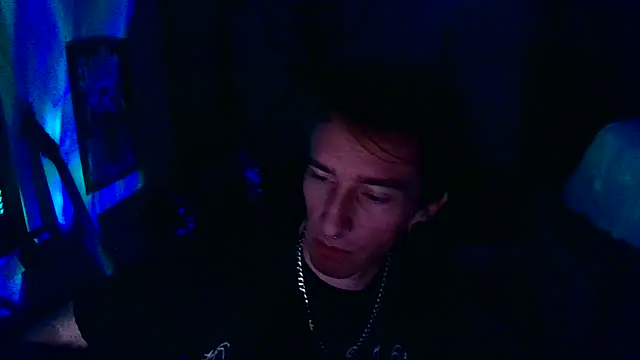 Pokazy przed kamerką – LEVIATHANX666