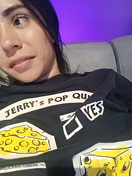 Sara-215 লাইভ XXX চ্যাট