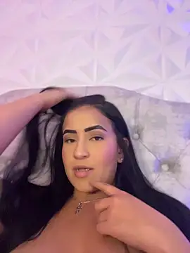 Miss_Ivy4's Live XXX Chat