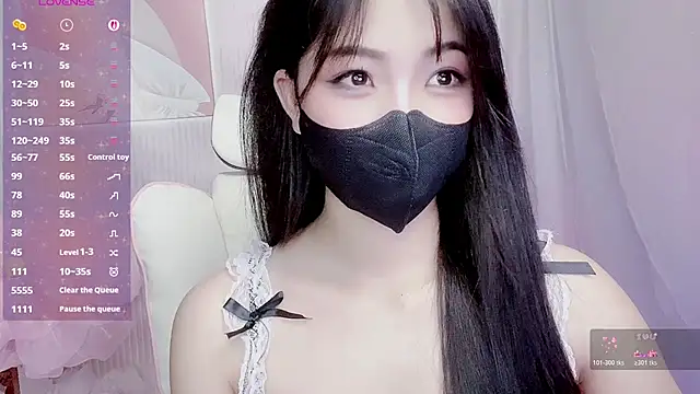 XXX chat uživo modela Emily_mmialody