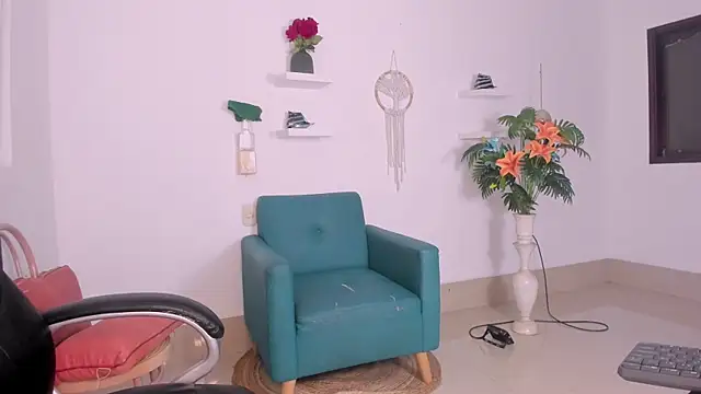 May_hadi Adlı Modelin Canlı XXX Sohbeti