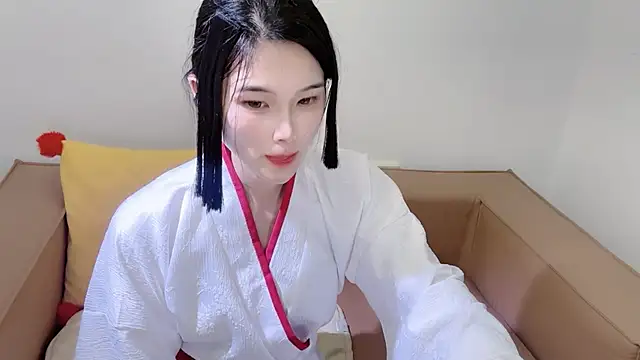 XXX chat uživo modela T-TeaR