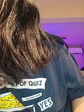 XXX chat uživo modela Sara-215