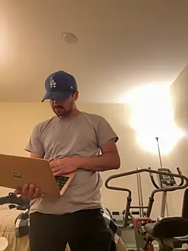 Show modela Miles98_ na web-kameri