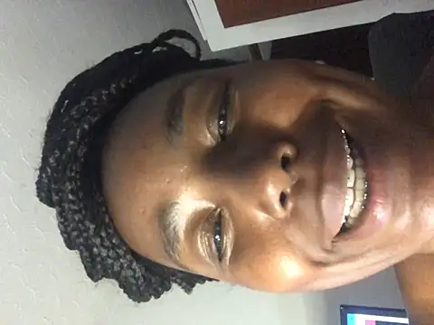 XXX chat uživo modela almaseductora