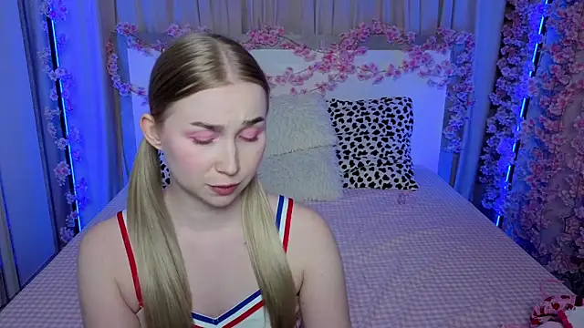 LilyStarlight Adlı Modelin Canlı XXX Sohbeti