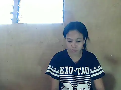 PinaySkinnyGirl's Live XXX Chat