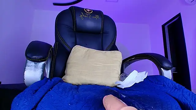 naomi_kyse Adlı Modelin Canlı XXX Sohbeti