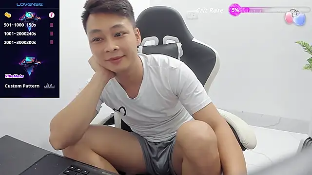 Chat +18 de Naughty___asian ao vivo