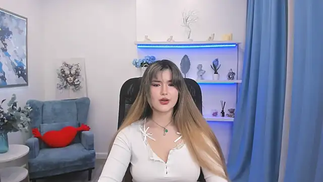 AnneTLi's Live XXX Chat