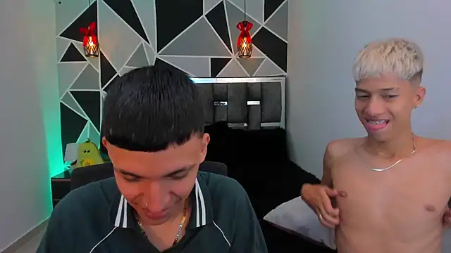 Juan_Nd_Steven – Live XXX-chat