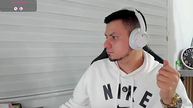 Rick_Adams: онлайн-секс-чат