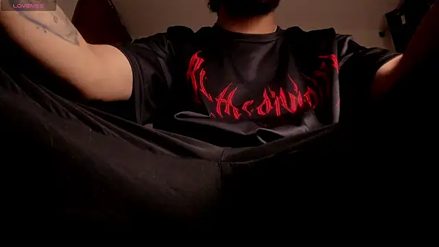 Chat +18 de s_sven03 ao vivo