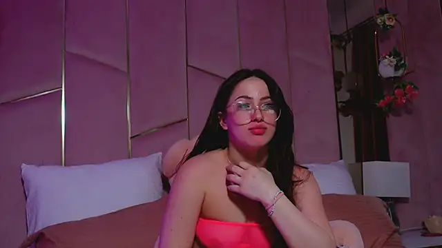 Chat +18 de LucyLextonX ao vivo