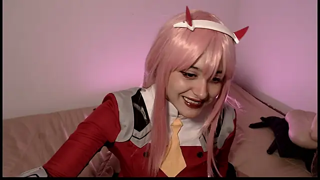 lizzy-c-e-e's Live XXX Chat