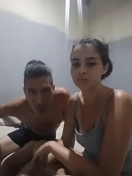 Show modela Rodrigohernan19 na web-kameri