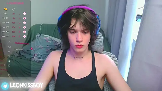 LeonBoykisser Adlı Modelin Web Kamerası Şovu