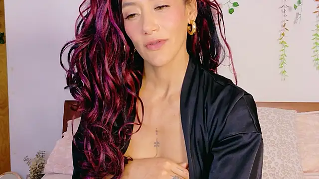 Ajua__Uva's Live XXX Chat