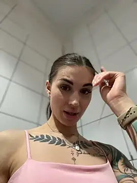 Chat XXX en directo de Charming_Ritta