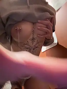 Charming_Ritta's Live XXX Chat