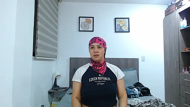 Scarlett_Jazmin's Live XXX Chat