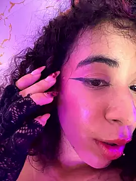 Chat XXX en directo de Woo_isDaphne