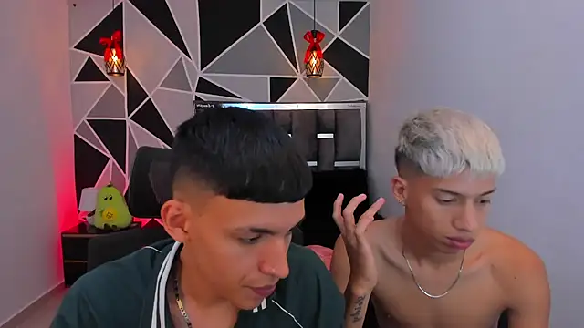 Czat XXX na żywo – Juan_Nd_Steven