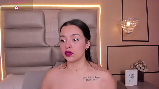 CAYLINCOLLINS' Live XXX Chat