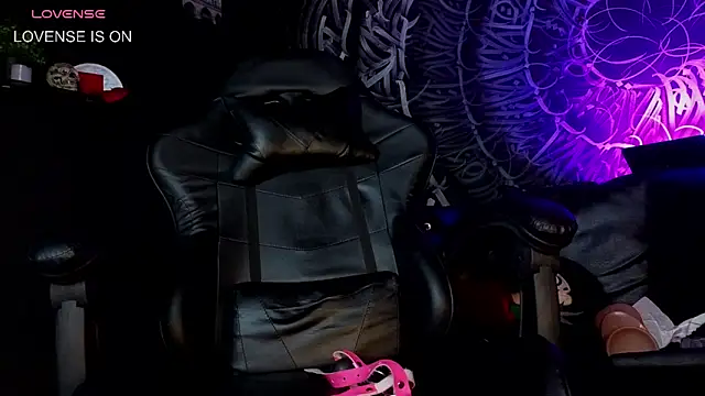 Chat XXX ao vivo de dahlia_darkwood