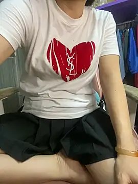 Ivy_Trix2 Chat XXX in diretta