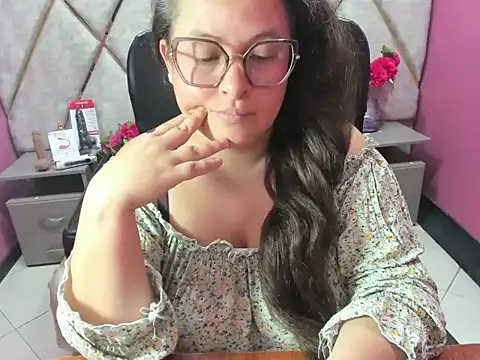 Sarah_Boobs_'s Live XXX Chat