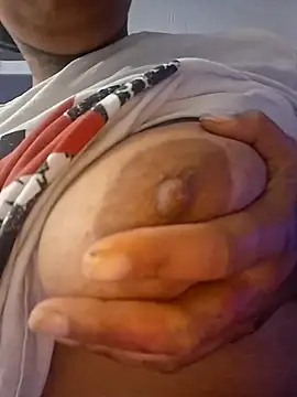 Pokazy przed kamerką – nastybitch24_7