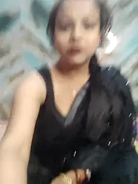 hornypiu697 Adlı Modelin Canlı XXX Sohbeti