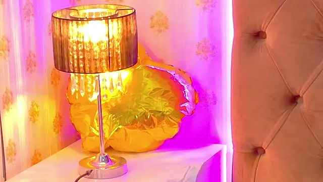 CoraVex – Naživo XXX chat