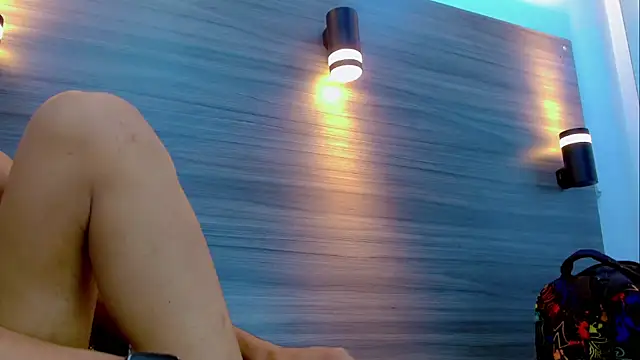 Pertunjukan Kamera Web DaviidBuckx_