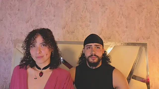 Benny_and_Mark's Live XXX Chat