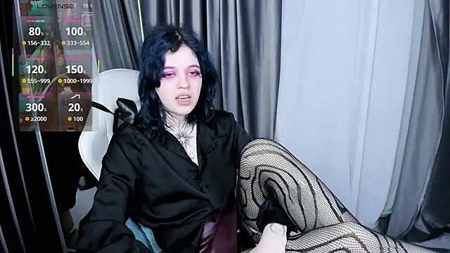 NoelleGothicShadow's Live XXX Chat