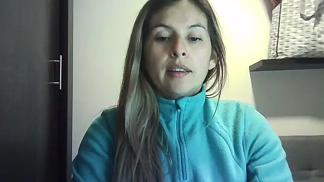 Czat XXX na żywo – Valery__Rouse_