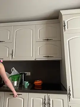 AuraaNovan Webbikameraesitys