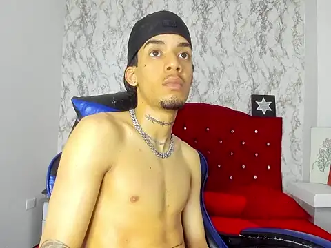 XXX chat uživo modela Ryder-Stone