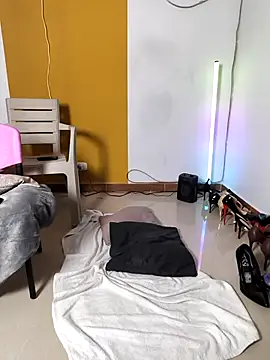 Chatroom XXX en direct de Rubi424