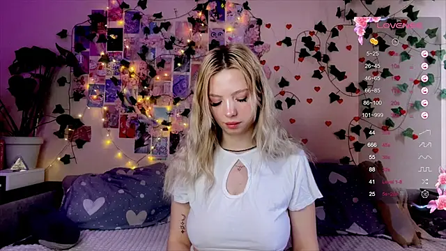 Akari-moon Chat XXX in diretta