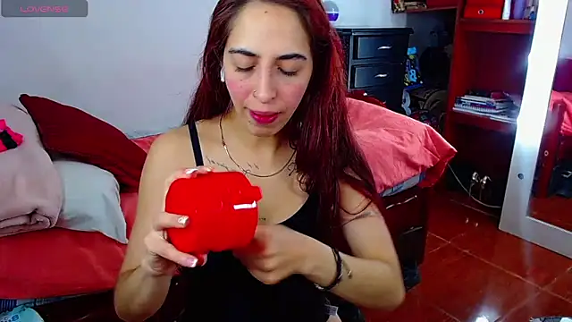 MariamGray1 Adlı Modelin Canlı XXX Sohbeti